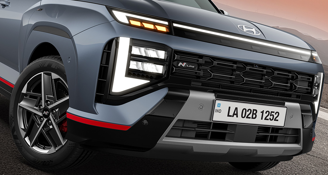 Closer view of projection headlamp with LED positioning lamp