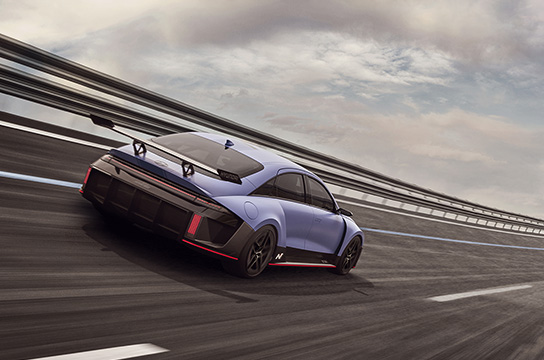 RN22e: 고성능 EV의 비전을 제시