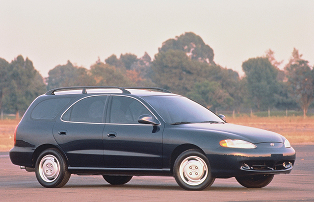 아반떼 투어링 이미지