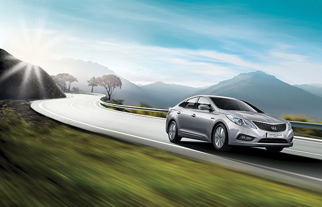 그랜저 HEV 이미지