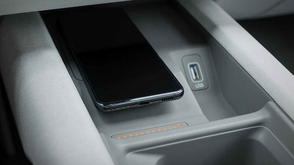 터치 제어 - 차량시동 컨셉 이미지