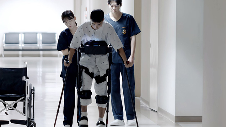 A soldier undergoing rehabilitation training using X-ble MEX.