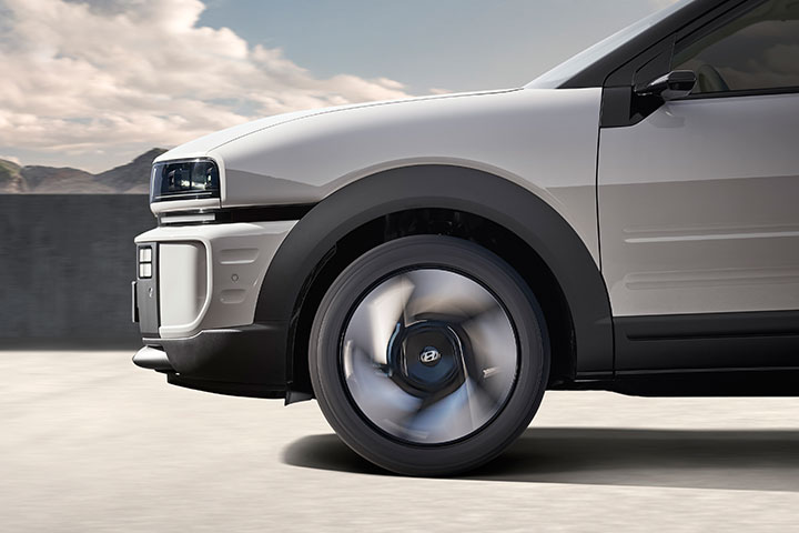 Close-up of the front-side profile of the all-new NEXO.