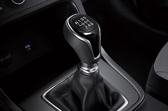 6-Speed manual transmission