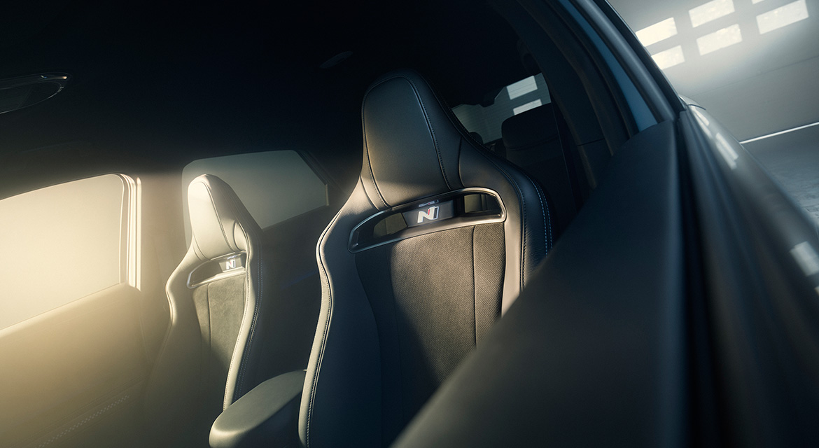  IONIQ 5 N’s interior neatly conveys the N family look