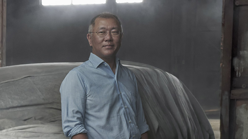 Euisun Chung, Executive Chair of Hyundai Motor Group in California (2021 © Annie Leibovitz)