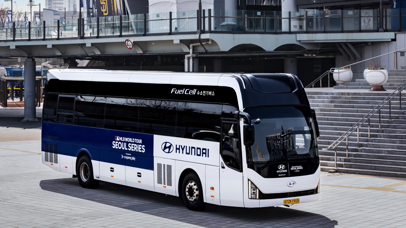 Hyundai Hydrogen Fuel Cell Electric Bus at Gocheok Sky Dome