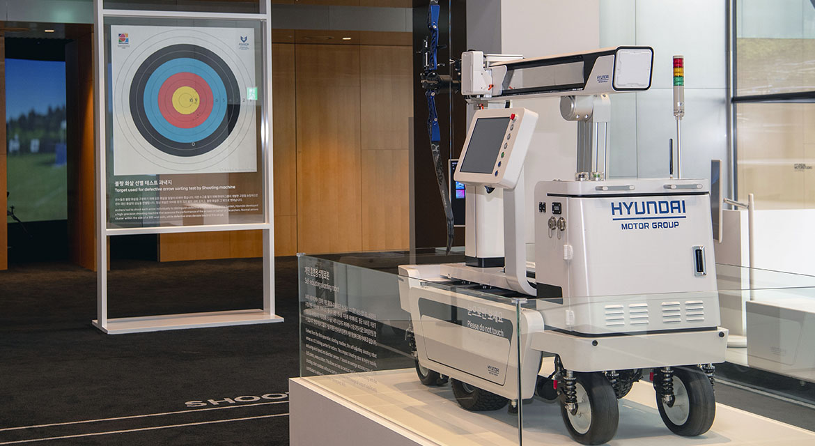 Self-adjusting shooting robot delivers repeatable shots, with the capability to adjust the launch angle and power intensity to support athletes in their training.
