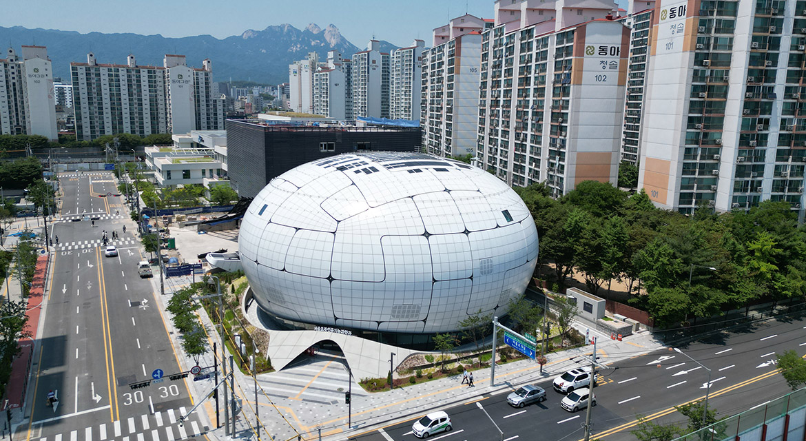 The newly opened Robot & AI Museum in Seoul aims to help the public understand robotics