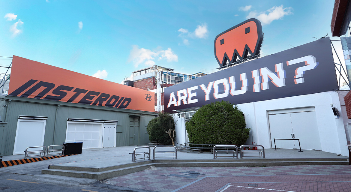 INSTEROID, A Sporty Gaming-Inspired EV Design Fantasy