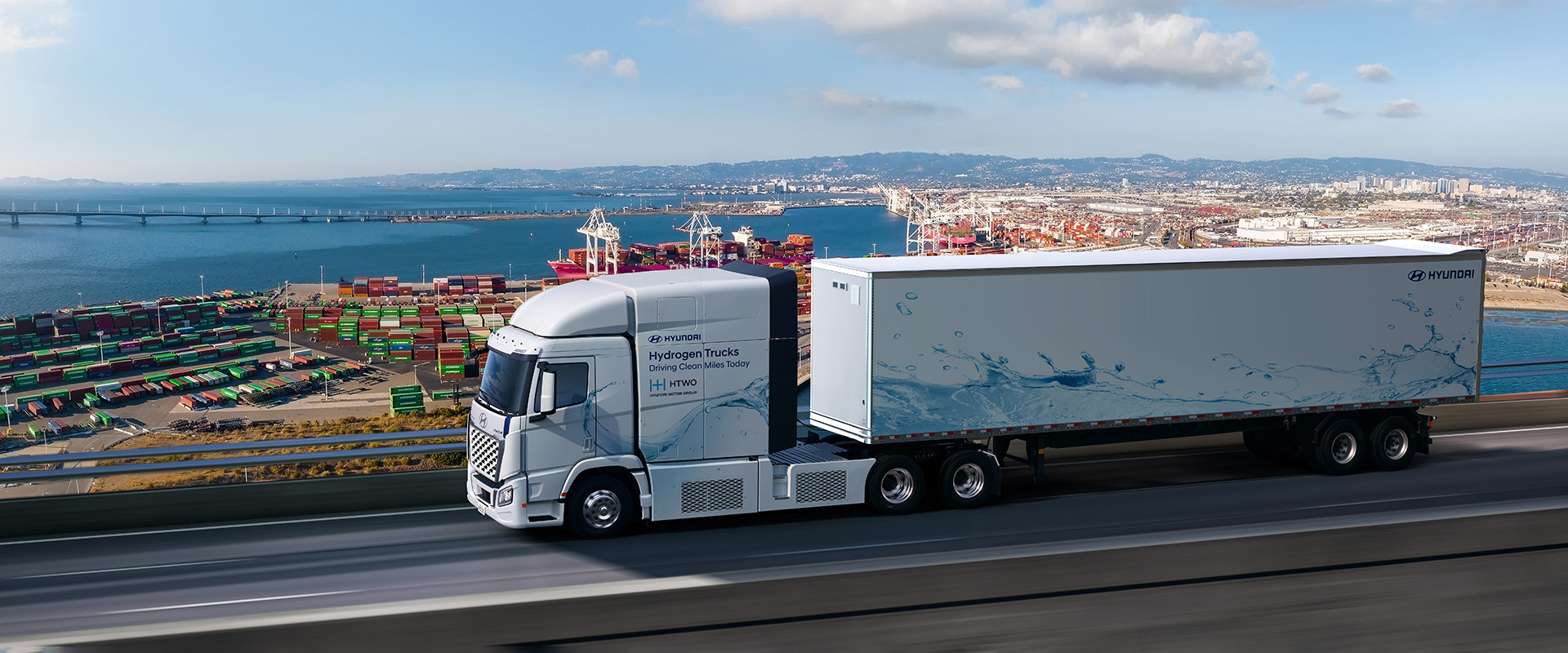 Hyundai Motor Unveils the New XCIENT Heavy-Duty Fuel Cell Truck at ACT Expo 2025