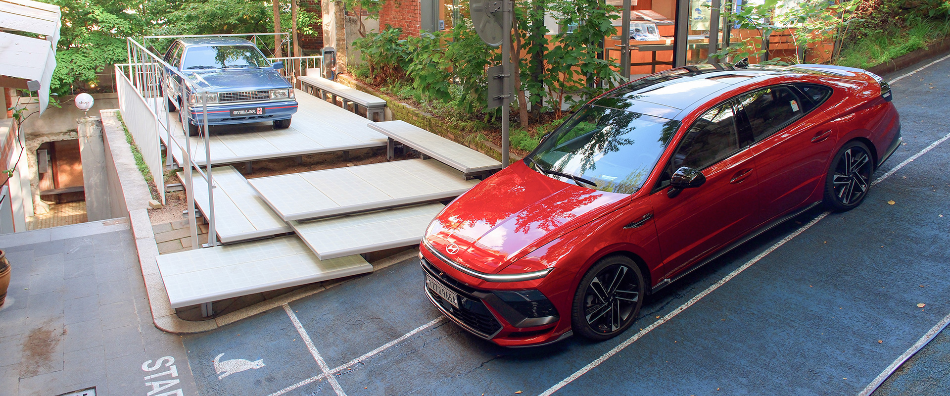 From Olympic nostalgia to everday family journeys, Hyundai's STELLAR and SONATA return to the spotlight in a soulful exhibition at piknic