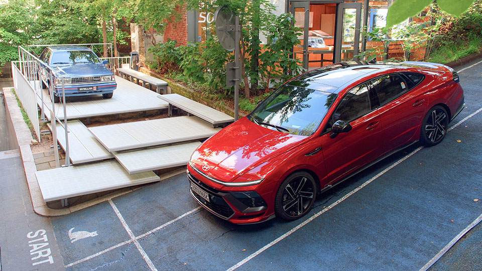 From Olympic nostalgia to everday family journeys, Hyundai's STELLAR and SONATA return to the spotlight in a soulful exhibition at piknic