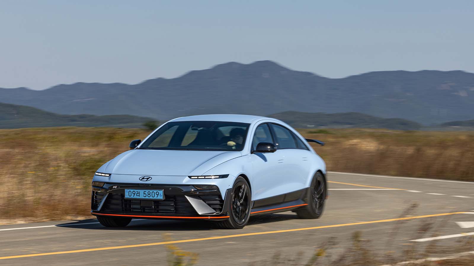 Hyundai N Redefines High-Performance EV Driving Experience with IONIQ 6 N_06