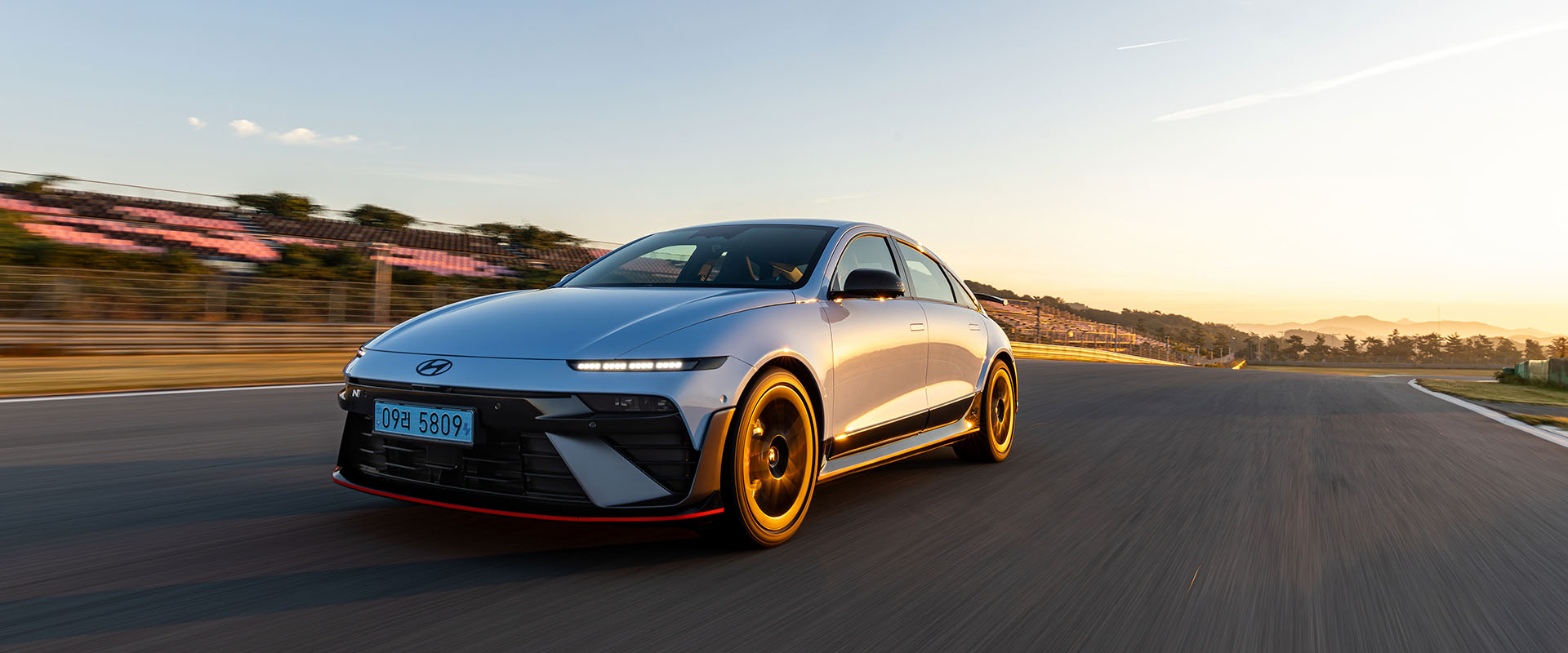 Hyundai IONIQ 6 N Performance Blue Pearl-Dynamic