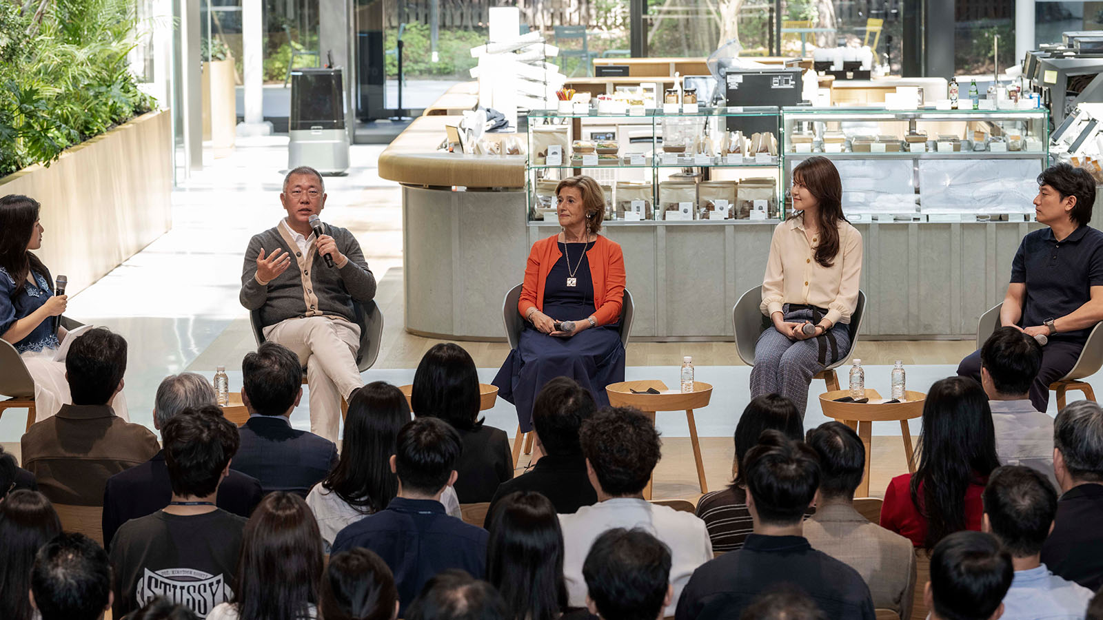 Hyundai Motor Group Executive Chair Outlines Vision for Collaboration and Innovation at Transformed Seoul HQ
