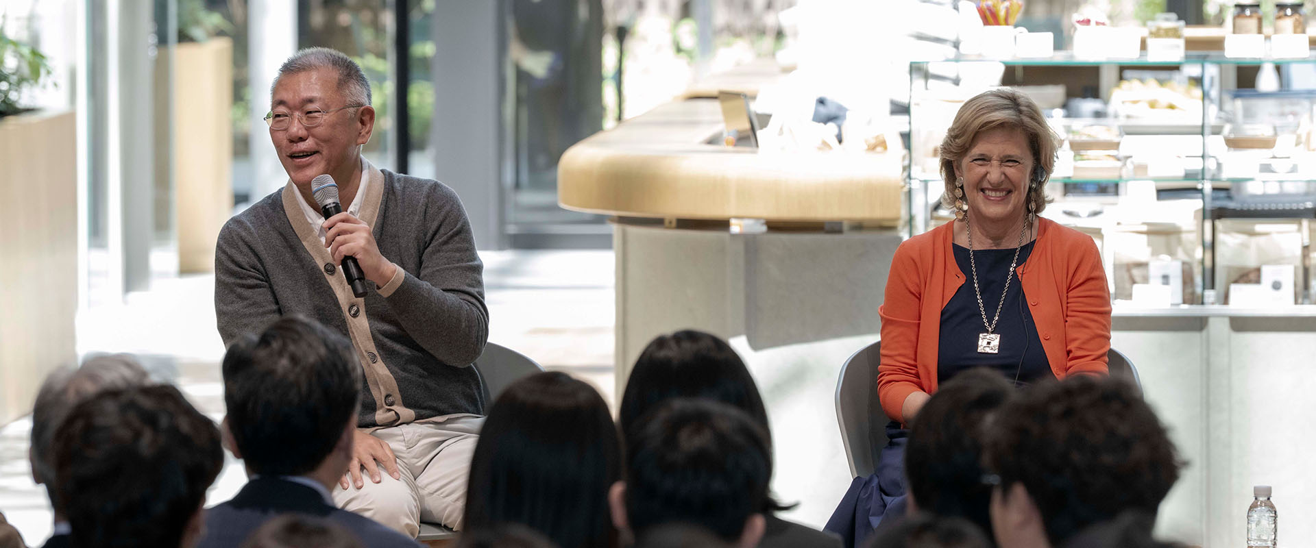 Hyundai Motor Group Executive Chair Outlines Vision for Collaboration and Innovation at Transformed Seoul HQ