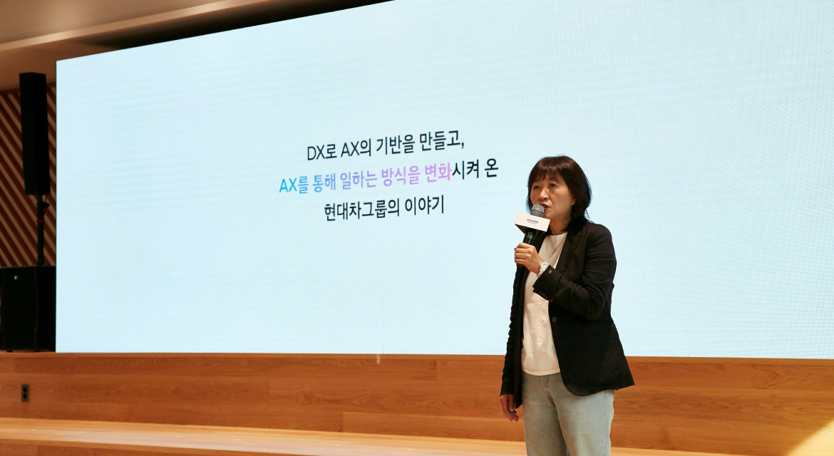 Eunsook Jin, President and Head of ICT Management Division at Hyundai Motor Group, delivers a presentation at the Hyundai Motor Group AX Achievement Showcase, “Beyond AI, Transforming the Way We Work,” held at the Group’s headquarters in Yangjae on August 12.